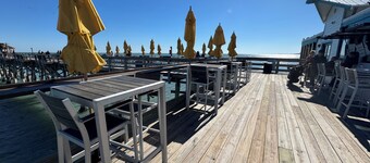 Cape Crossing Townhome Marina View fully furnished 3 bedroom sleep 8 heated pool