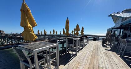 Cape Crossing Townhome Marina View fully furnished 3 bedroom sleep 8 heated pool