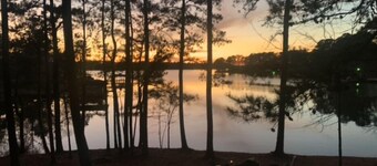 Cozy 3-bedroom lake front property on Lake Sinclair with 2 private docks