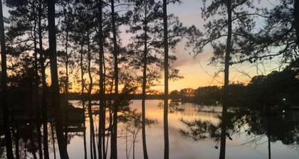 Cozy 3-bedroom lake front property on Lake Sinclair with 2 private docks