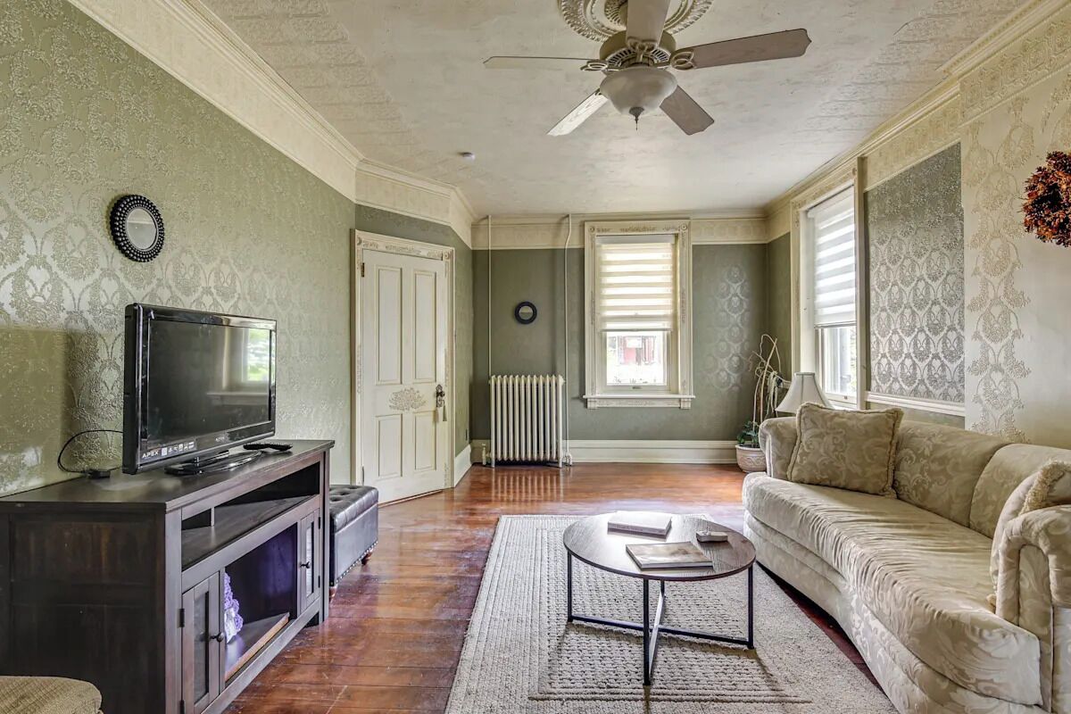 Una Smart TV, libros