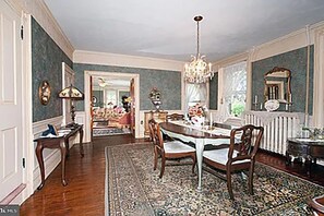 تناول الطعام