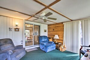 Living area - Couples cabin on Three Island Lake in Bemidji, MN (Bemidji)