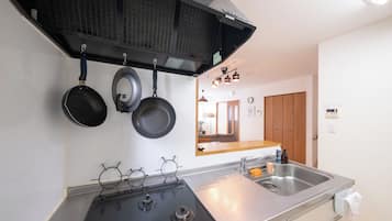 Fridge, microwave, stovetop, electric kettle