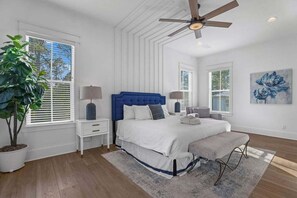 5 Schlafzimmer, Bügeleisen/Bügelbrett, kostenloses WLAN, Bettwäsche