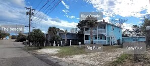 Exterior - Blue Citadel: Royal Abode 2 Blocks From the Beach! (Myrtle Beach)