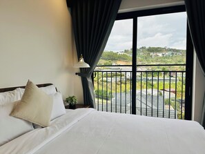 Premium Double Room, Bathtub | Free WiFi, bed sheets - QR Hotel Dalat  (Da Lat)