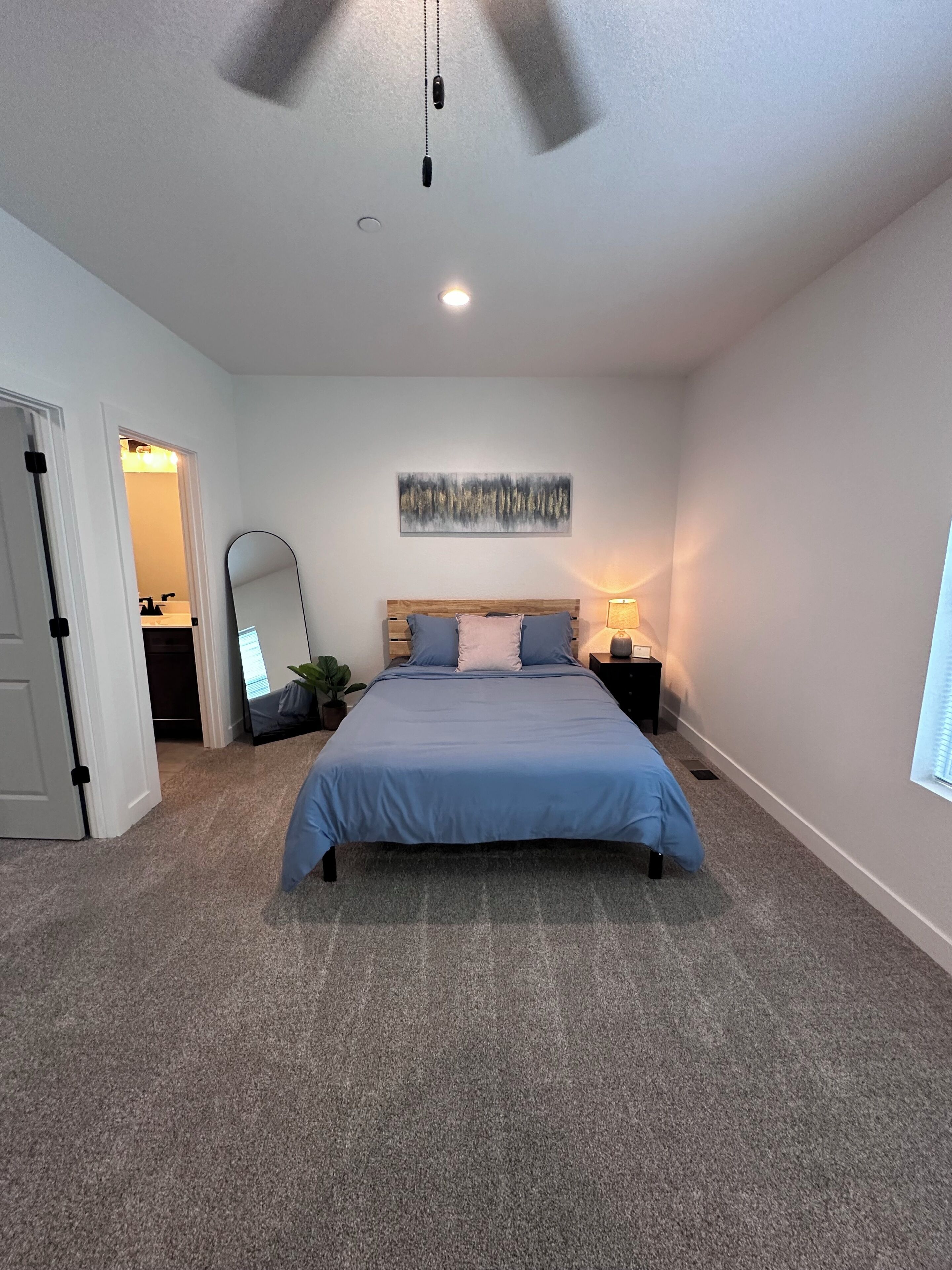 3 bedrooms, travel crib, free WiFi, bed sheets