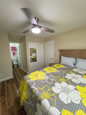 1 sovrum, strykjärn/strykbräda, wi-fi och sängkläder