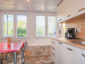 Frigorifero, microonde, forno, lavastoviglie