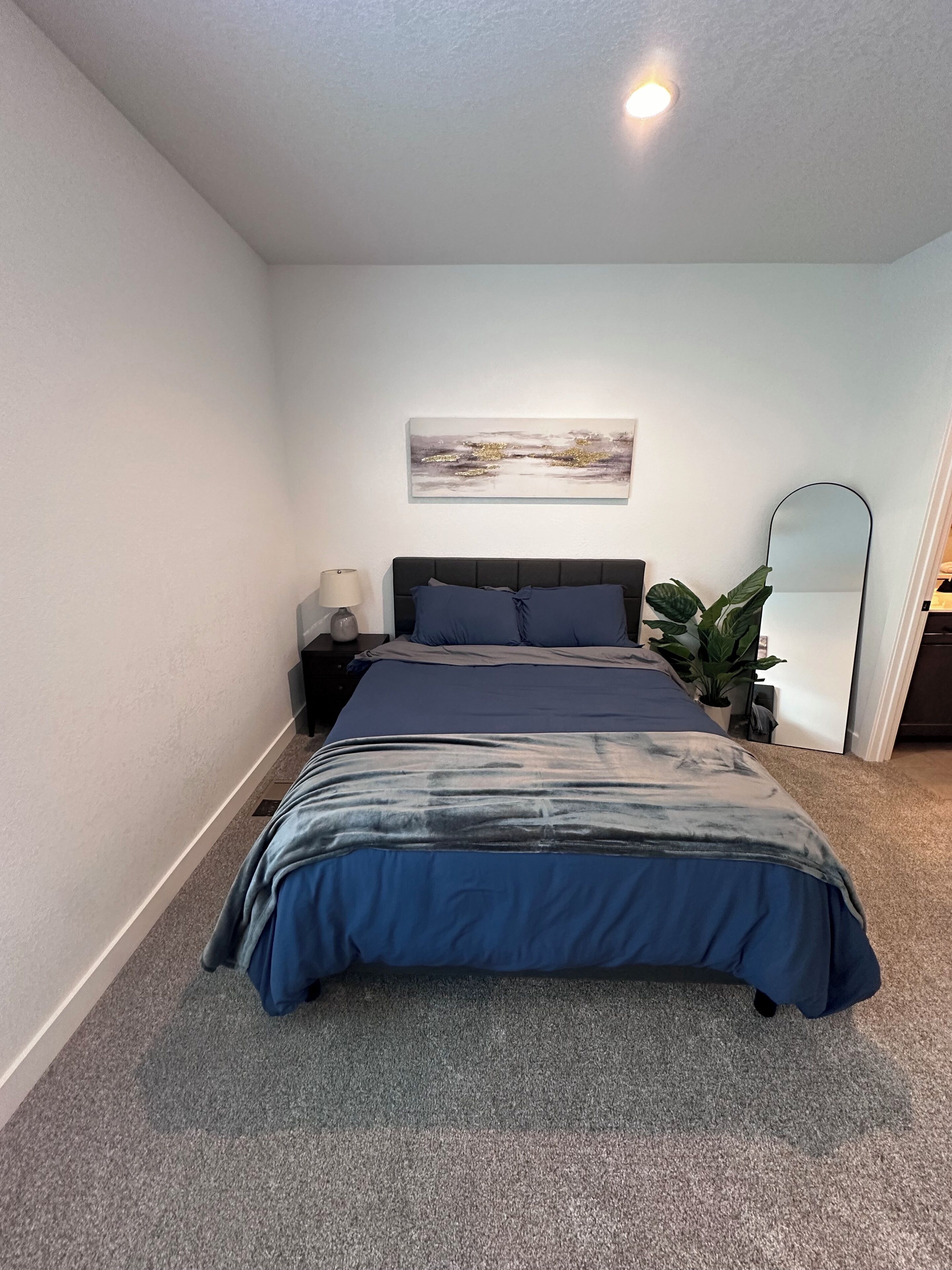 3 bedrooms, travel crib, free WiFi, bed sheets