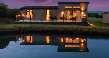 The Duck Pond - Countryside Hot Tub