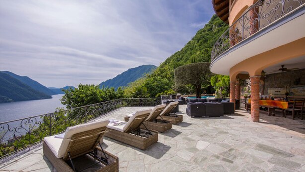 Unclassified image, 1 of 36, button - Villa Isola Verde With 8 Bedrooms and 6 Bathrooms (Valsolda)