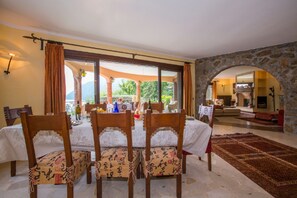 Vila | 8 quartos