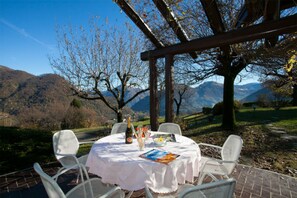 6 bedrooms - Villa Intelvi With 6 Bedrooms and 5 Bathrooms (Cerano d'Intelvi)