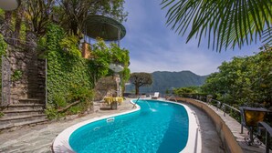 Unclassified image, 3 of 35, button - Villa Isola Verde Main Villa (Valsolda)