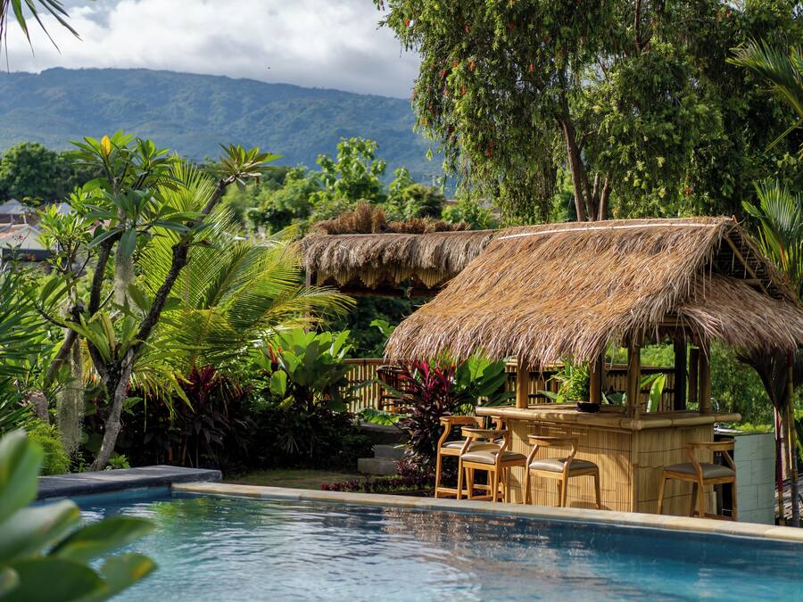 Poolside bar
