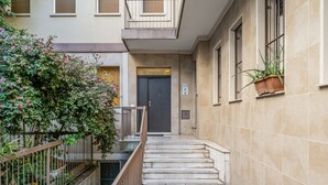 تفاصيل الفندق من الخارج