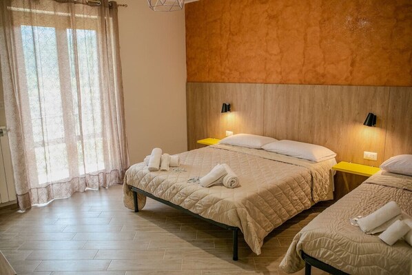1 bedroom, desk, WiFi, bed sheets - MontagnaVivaCilento - Tripla (Piaggine)