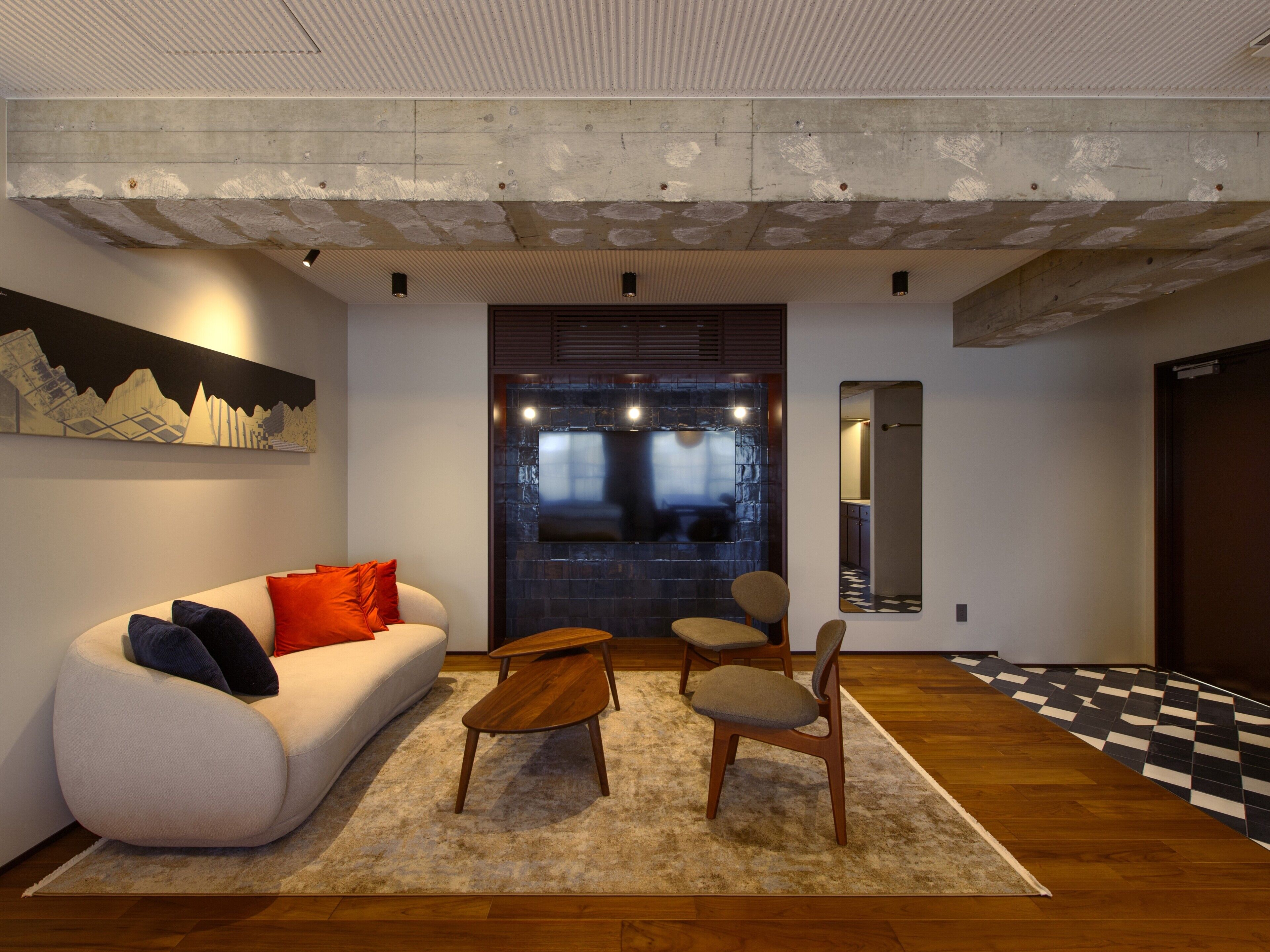 Deluxe Studio Suite | Free WiFi