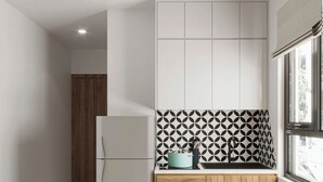 デラックス スタジオ クイーンベッド 1 台 | 専用キッチン | 冷蔵庫、コンロ、調理器具と食器、冷凍庫