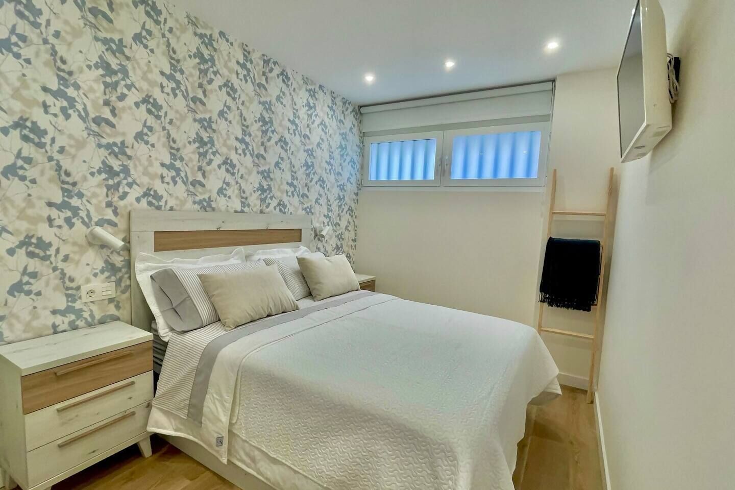 2 bedrooms, iron/ironing board, travel crib, free WiFi