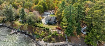 Lakefront Retreat | Sleeps 10 | Private Beach