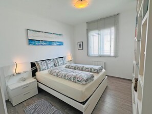 2 Schlafzimmer, Bügeleisen/Bügelbrett, Internetzugang