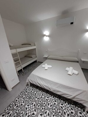 1 bedroom, WiFi, bed sheets - B&B Pepe Rosa Tropea 8 min of the historic center. (Tropea)