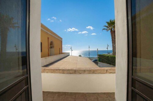 Cesarea House With Sea View, Santa Cesarea Terme, Italy