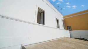 تفاصيل الفندق من الخارج