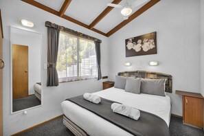 2 Schlafzimmer, Bügeleisen/Bügelbrett, kostenloses WLAN