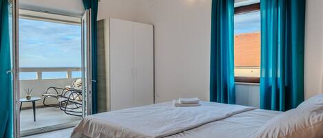 3 bedrooms, free WiFi, bed sheets