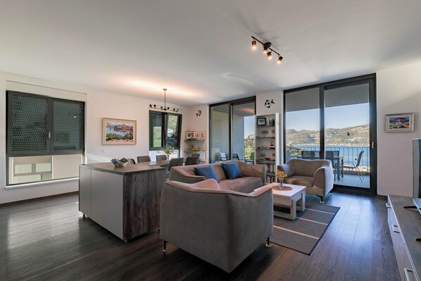 TV - Korcula Luxury Apartments - Oleander 4 (Žrnovo)