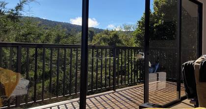 Naranjo Lodge – Peaceful Cabin Near San Gerardo de Dota, Nature & Birdwatching