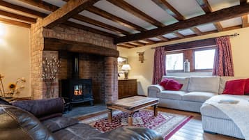 Smart-TV, peis og bøker