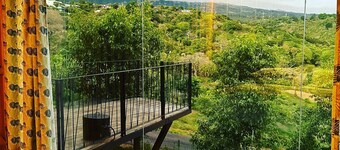 Adorable 1-bedroom cabin in Carrizal with WiFi access