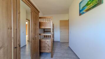2 chambres, bureau, Wi-Fi, draps fournis