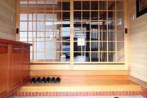 基本獨棟房屋, 庭院 | 免費無線上網