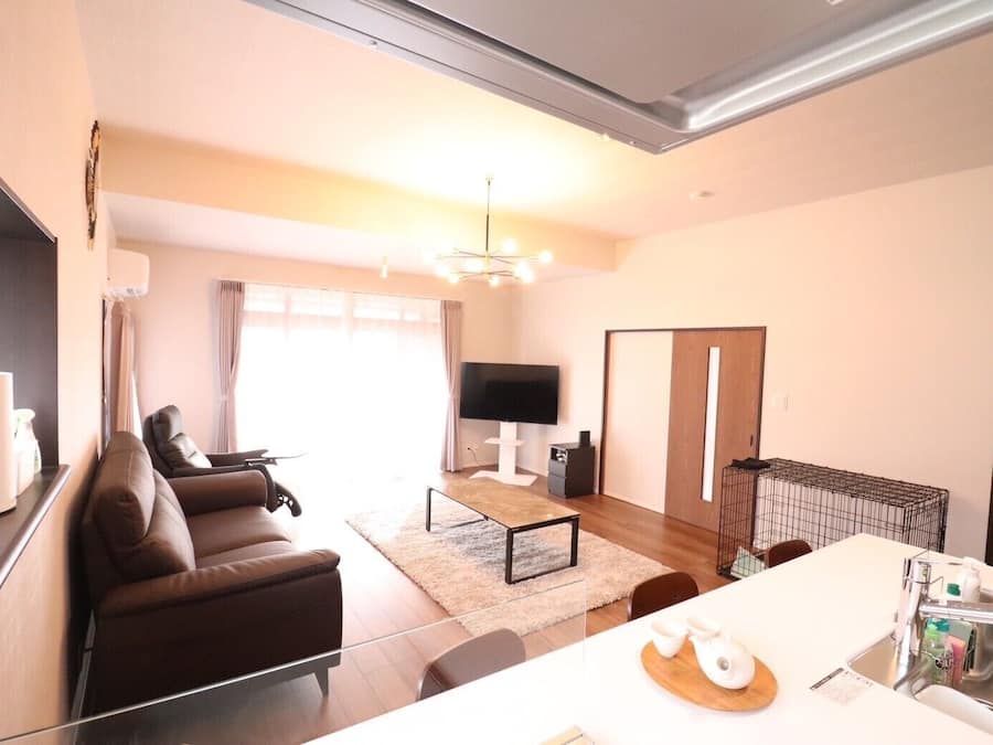 Basic House, Patio | Living area