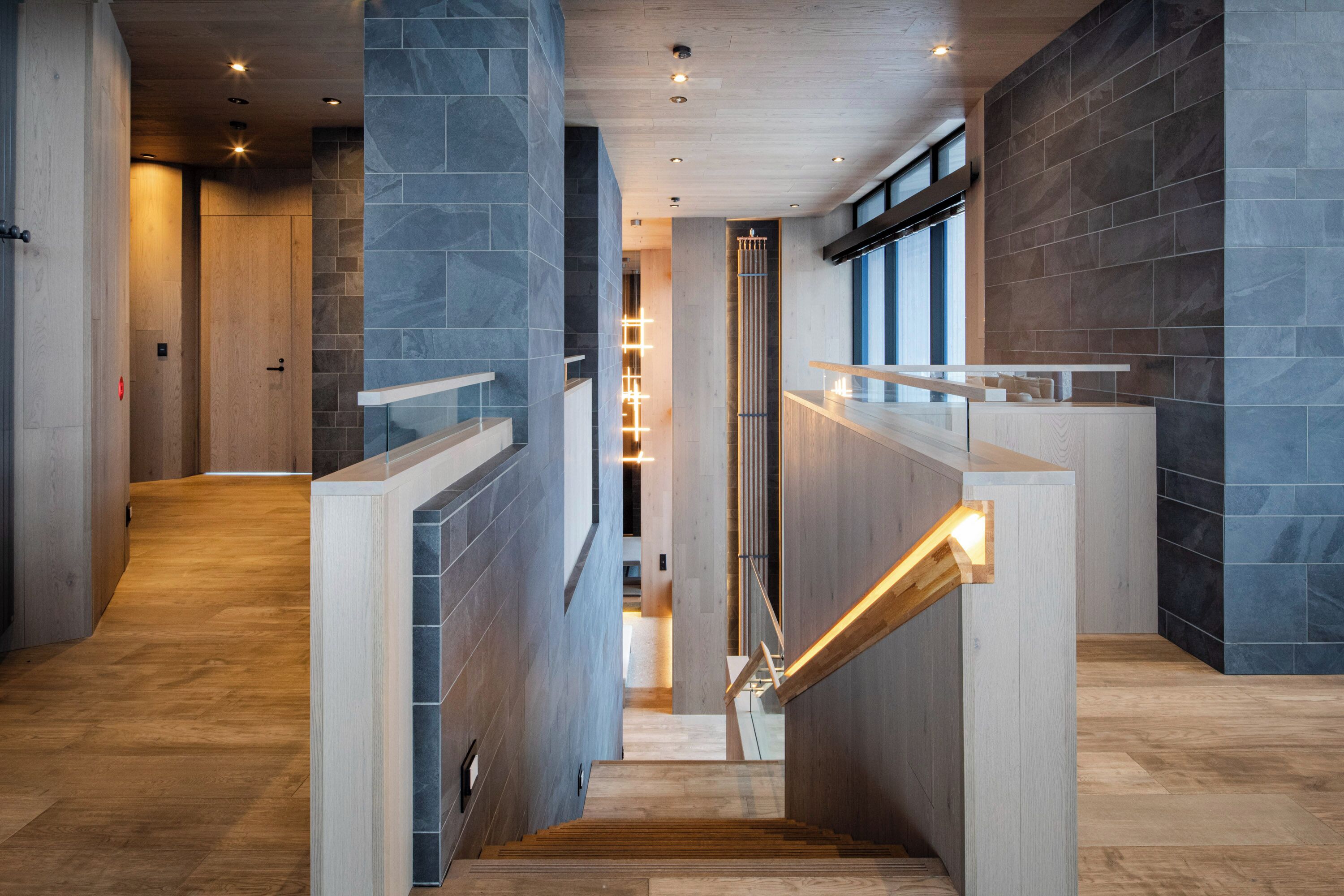 Handrails in stairways