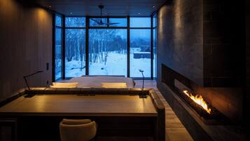Luxury Chalet, Mountain View | 4 bedrooms, premium bedding, desk, laptop workspace