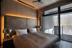 Chalet de lujo, vista a la montaña | 4 habitaciones, ropa de cama de alta calidad y escritorio 