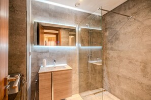 Haartrockner, Handtücher