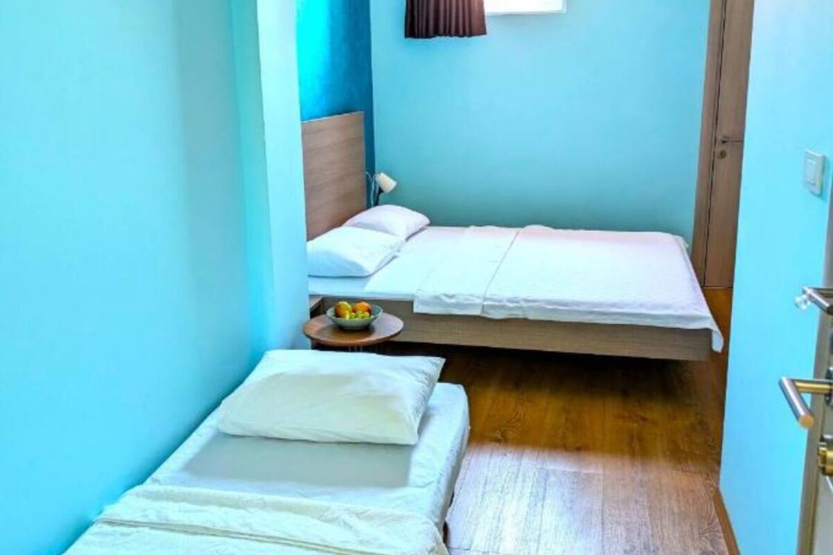 Enkeltrom – comfort | Allergitestet sengetøy, dundyner, memory foam-senger og skrivebord