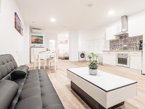 Interior - Newly renovated multicultural zone (sevilla)