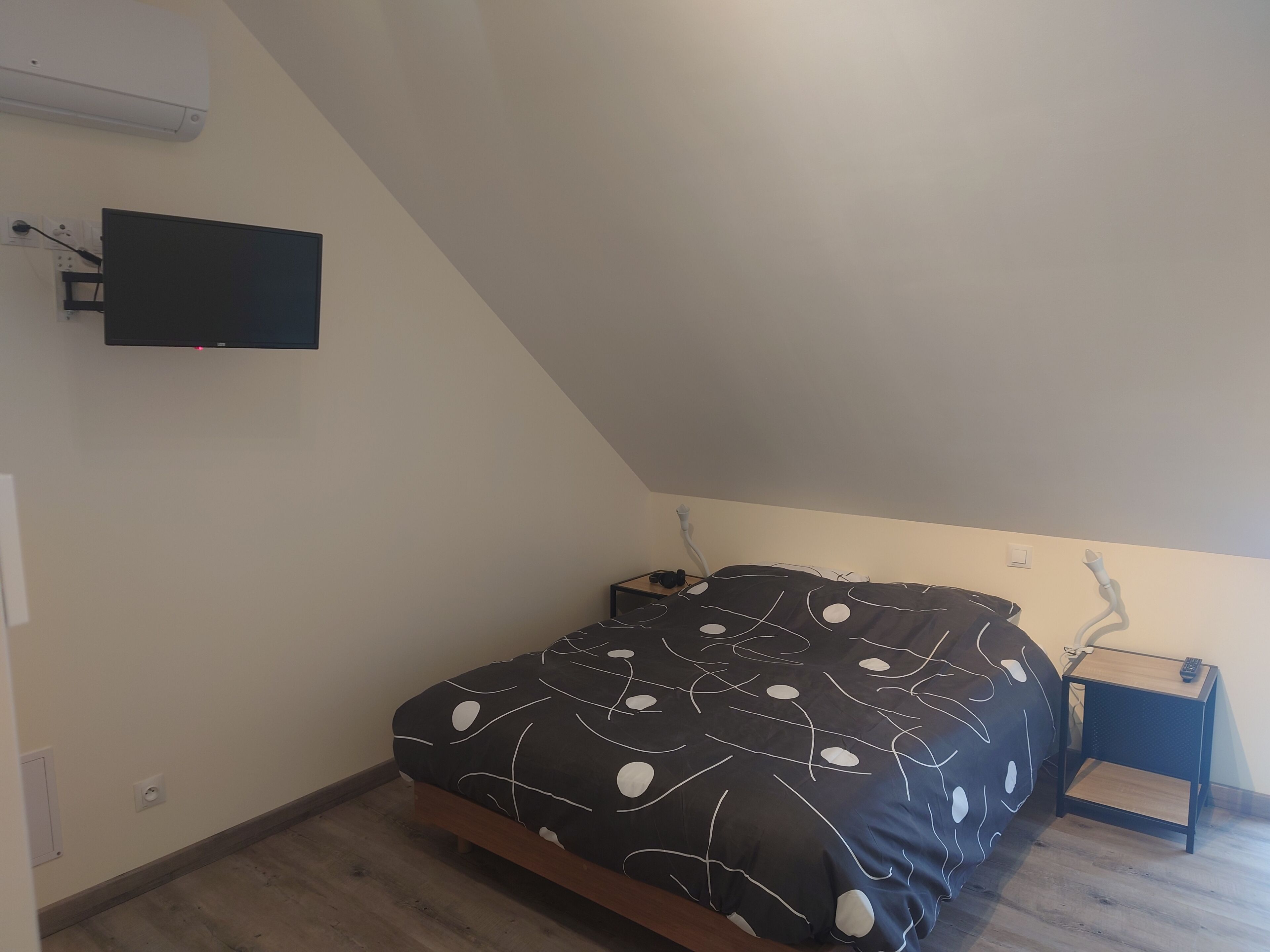4 quartos, berço de viagem, Wi-Fi de cortesia, roupa de cama