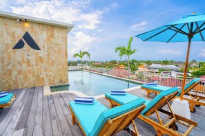 Outdoor pool - Avanya Luxury Apartments by Pertama Stay (Seminyak)
