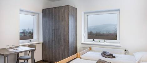 1 bedroom, free WiFi, bed sheets