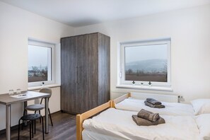 1 bedroom, free WiFi, bed sheets